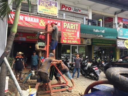 BOR SUMUR DI INDOMARET JL. SHOLEH ISKANDAR, KOTA BOGOR (SEBRANG MALL JOGJA)